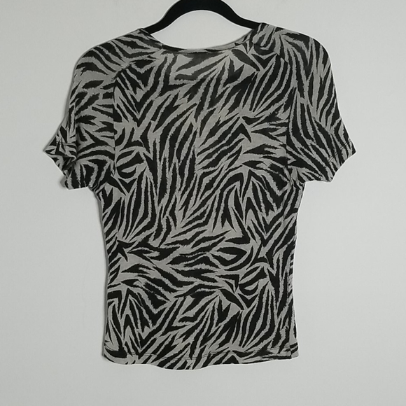 Pashma zebra print top size large - Picture 6 of 6
